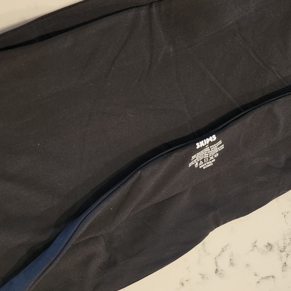 ❌️SOLD❌️ SKIMS - Bandeau Bra Black - Picture 3 of 7